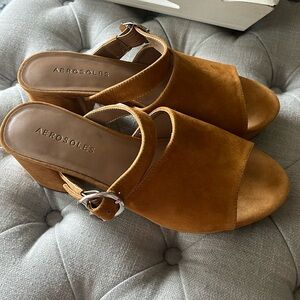 Gorgeous platform slides